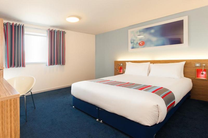 Travelodge Bradford Central Exterior photo